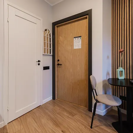 Old Design Studio, Modern & Cozy Dzīvoklis Riga