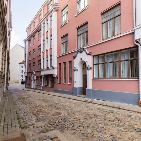 Dzīvoklis Old Design Studio, Modern & Cozy